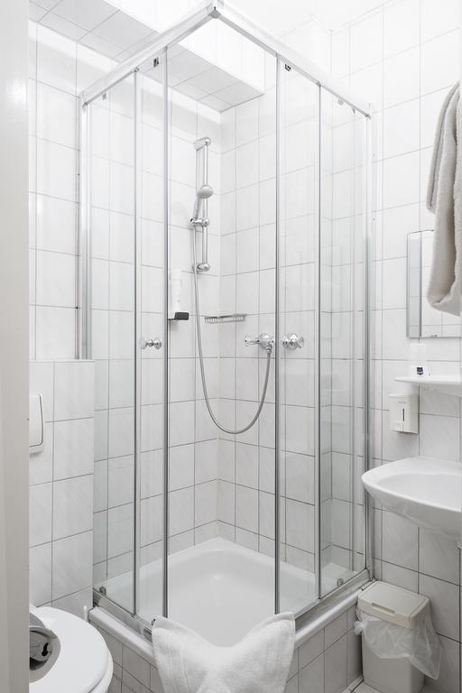 Lorenz Hotel Zentral Nuremberg Room photo