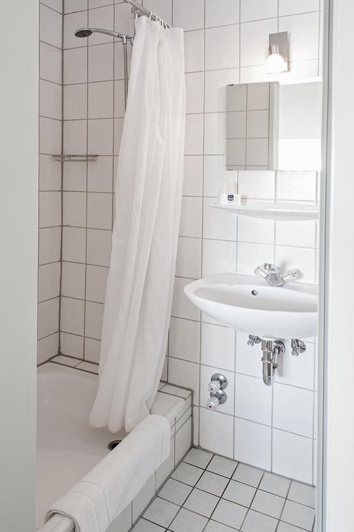 Lorenz Hotel Zentral Nuremberg Room photo